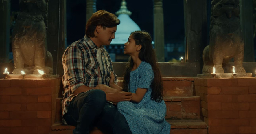 ‘रंगी’को दोस्रो गीत ‘तिम्रै संसारमा’,  बुबा-छोरीको गहिरो प्रेमको चर्चा (भिडियोसहित)